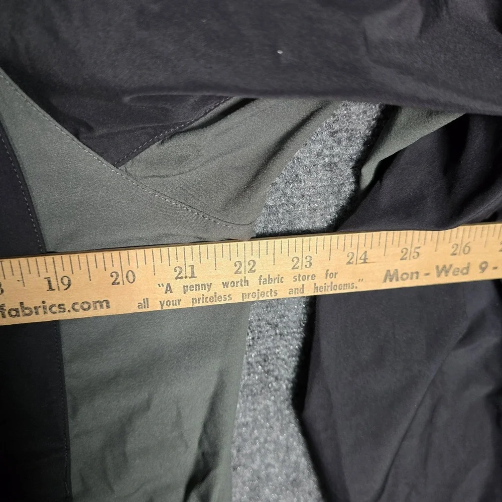 REI Jacket Mens Medium Black OXT eVent Waterproof Shell Windbreaker Rain